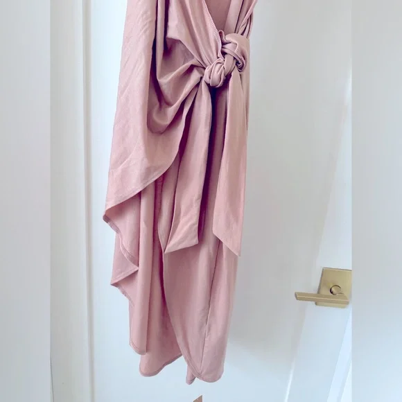 NWT Reformation Kaila Wrap Waist Tie dress in Blush - size M - Picture 5 of 10